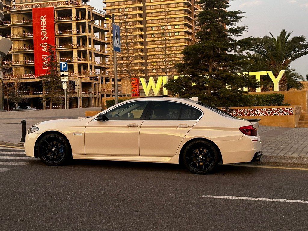 BMW 528, 2.0 L, 2014 il, 180 000 km 77-DS-313 — Avtomobillər, Bakı (8)