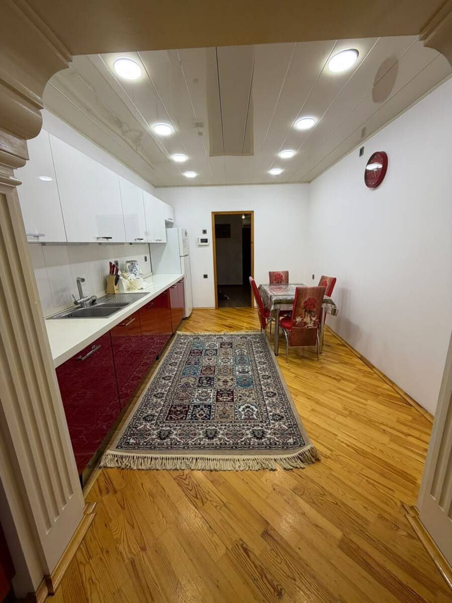 İcarəyə verilir 2 otaqlı köhnə tikili 85 m² — Mənzil, Bakı (9)
