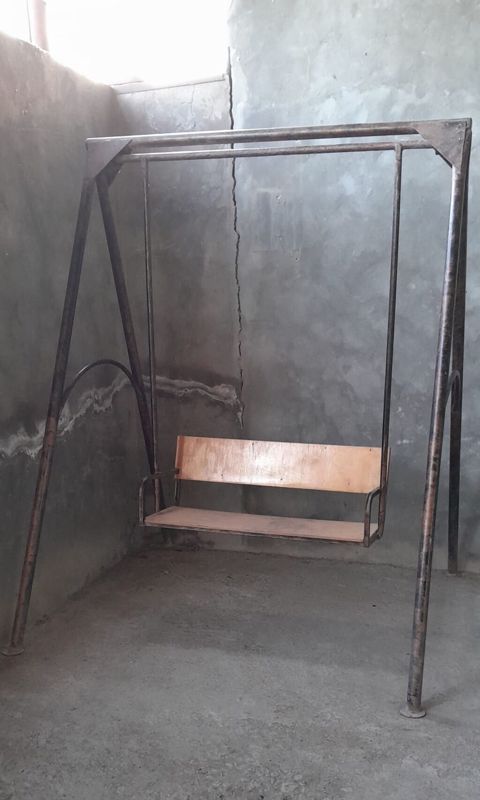 İşlənmiş, Skamya-yelləncəl, Zontiksiz, Metal — Gəncə
