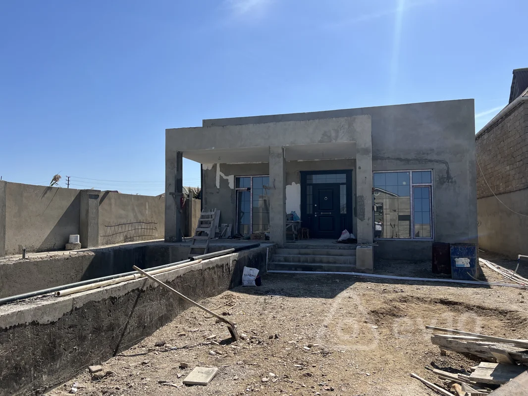 4 otaqlı həyət evi, 130 m², Xezer Rayonu Buzovna Qesebesi 40 kuce Qosa Qala restoranin arxasi — Bakı