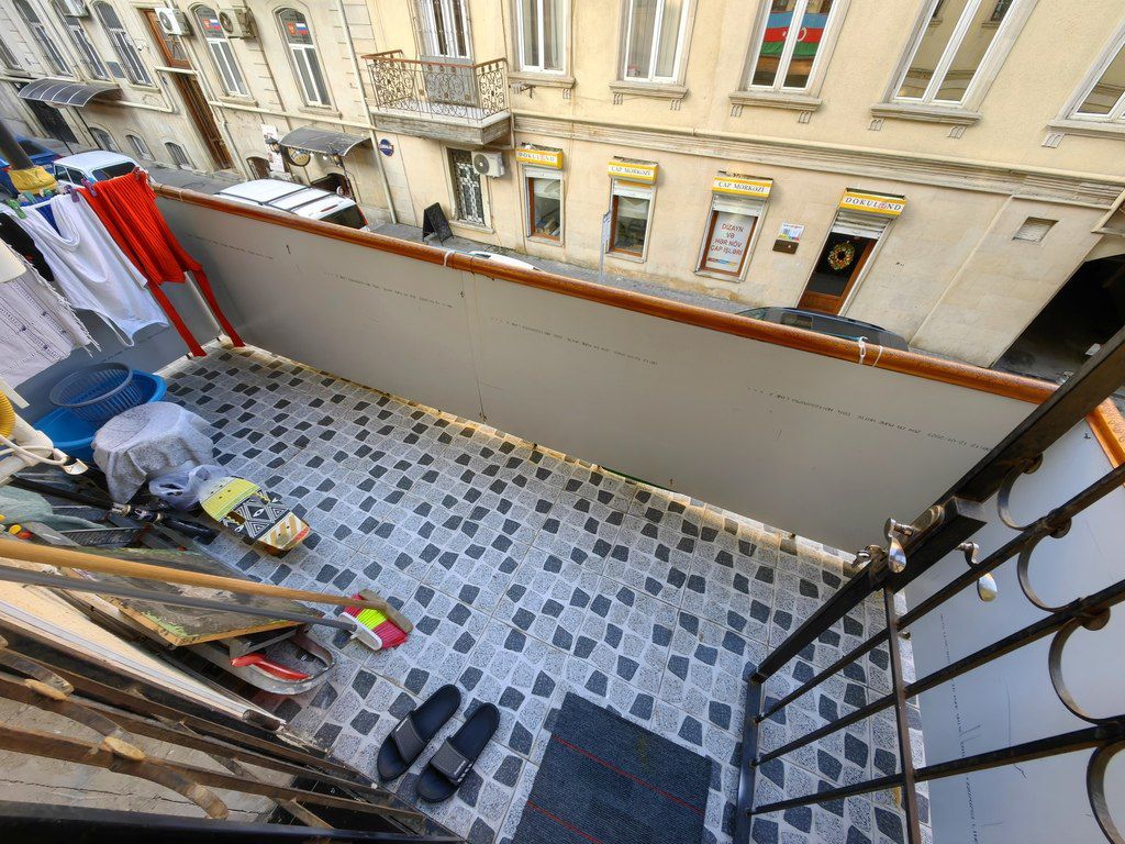 Satılır 4 otaqlı köhnə tikili 185 m² — Mənzil, Bakı (6)