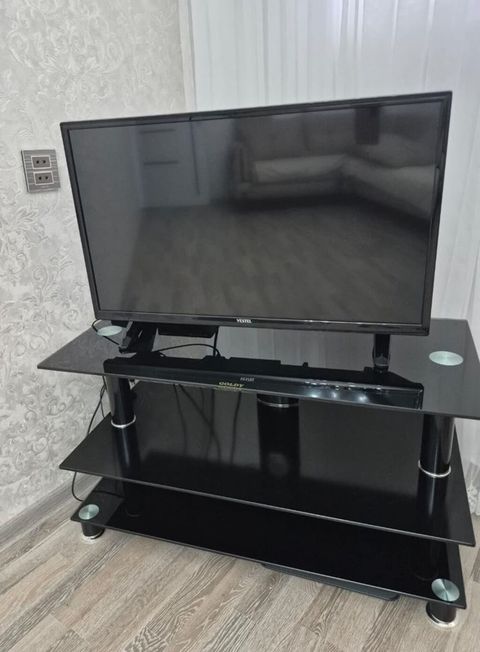 Vestel LED TV + şüşə TV stendi dəsti - Marka/model: Vestel LED TV — Mingəçevir