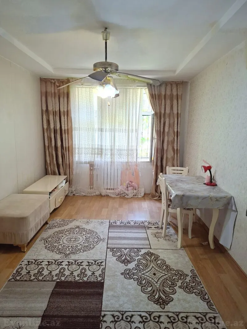 Kirayə verilir 3 otaqlı Mənzil Köhnə tikili 70 m² Bakı, Yasamal r., Elmlər Akademiyası m — Mənzil, Bakı (3)