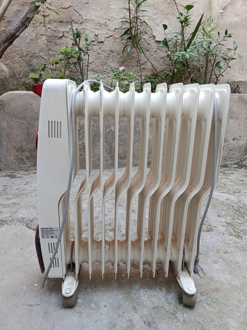 Yağ radiatoru – Polaris Xüsusiyyətlər: - Yağla doldurulan elektrik — Isıtıcılar və isı ventilatorları, Bakı