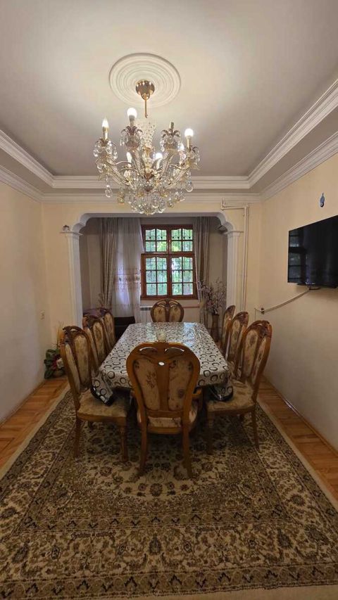 Satılır 3 otaqlı köhnə tikili 85 m² — Bakı
