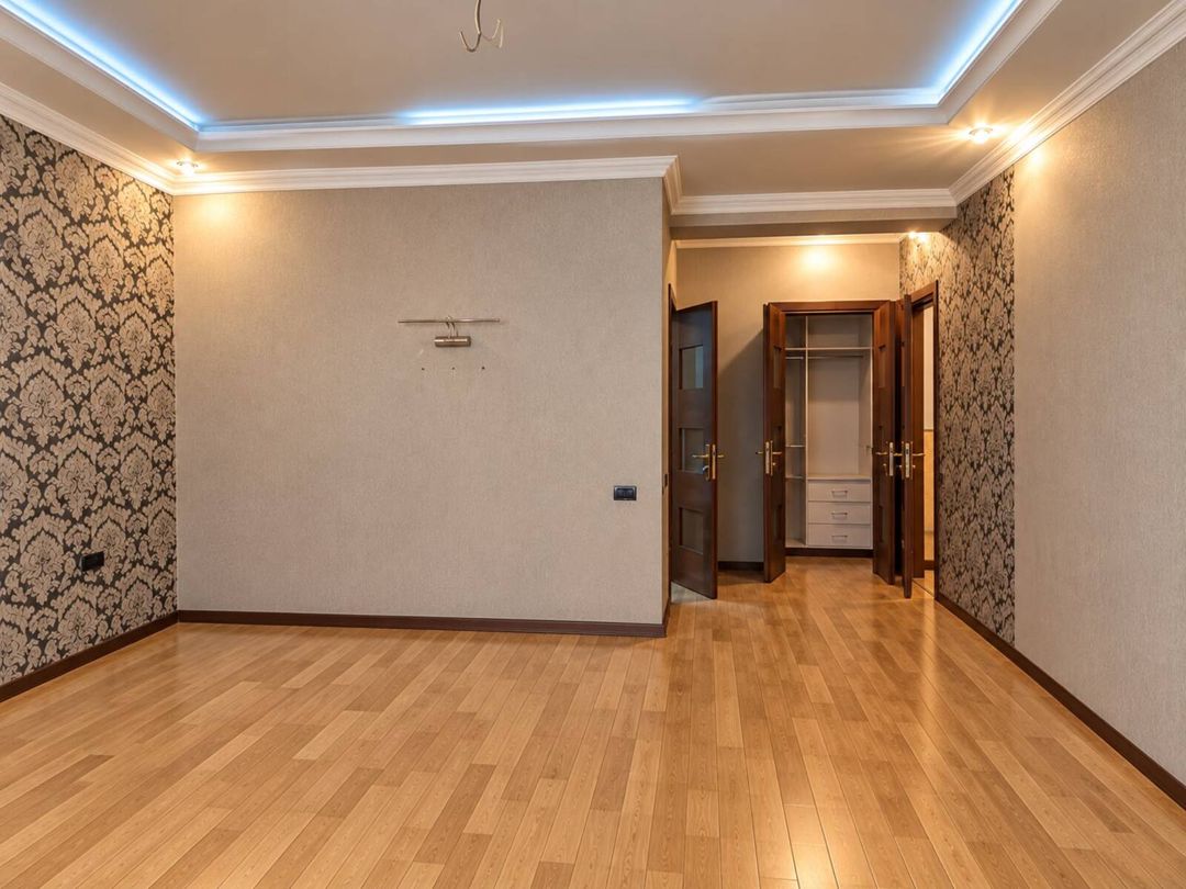 Satılır 5 otaqlı yeni tikili 305 m² — Mənzil, Bakı (10)