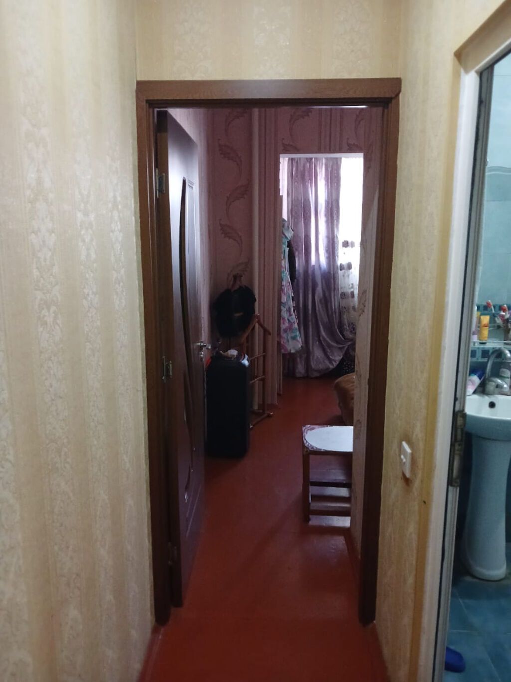 8 ci mikrorayonda Azadlıq metrosu yaxınlığında Əcemi Naxçıvani küçəsi — Mənzil, Bakı (9)