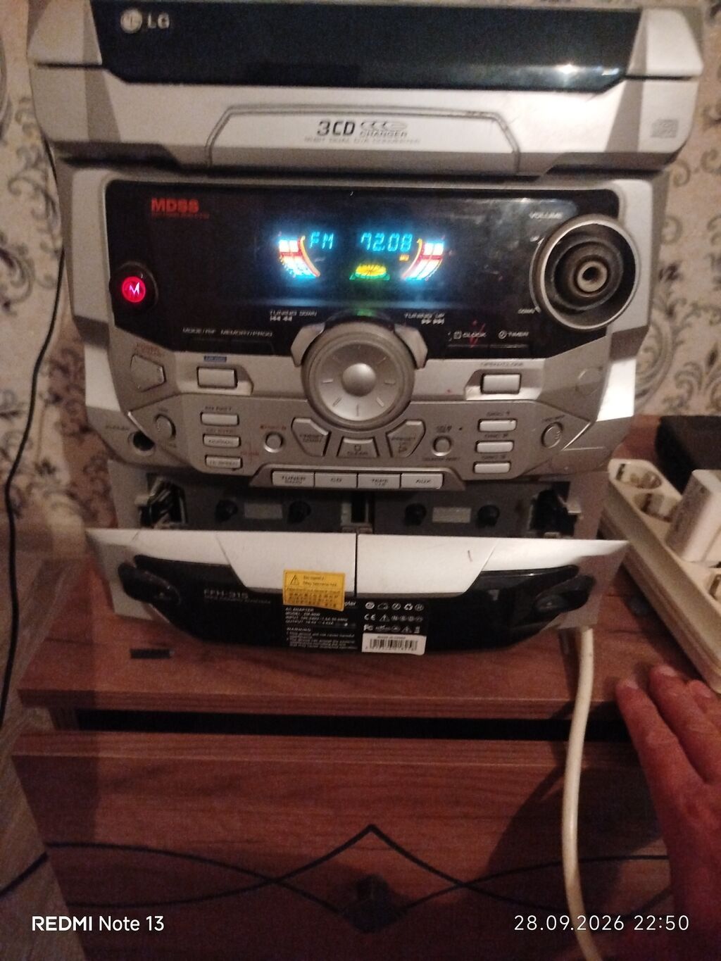 LG FFH-315 mini audio sistem - 3 CD changer: eyni vaxtda 3 disk — Akustik sistemlər, Mingəçevir (5)