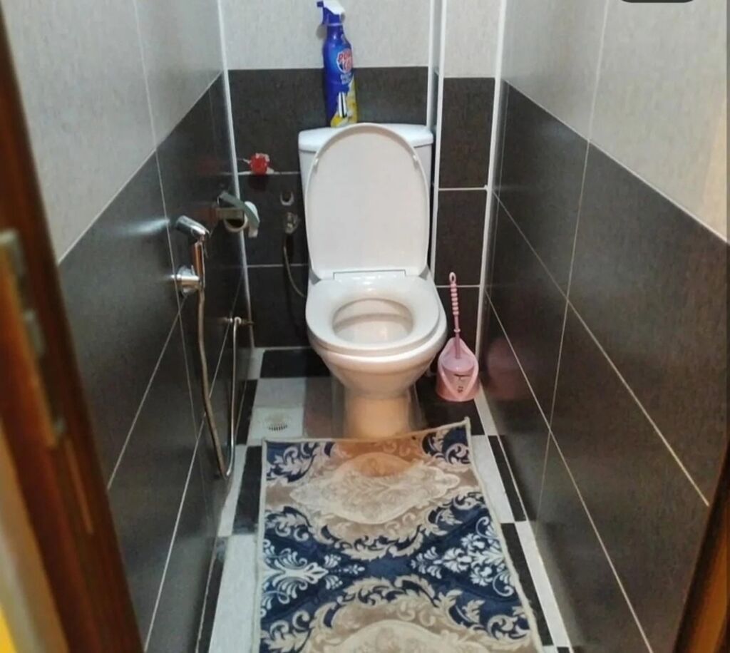 Ev kirayedir.Azadliq metrosuna yaxin ayaqla gedib gelmek olur Cox — Mənzil, Bakı (4)
