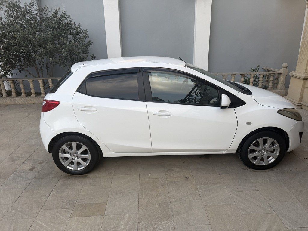 Mazda 2, 1.5 L, 2011 il, 210 000 km — Avtomobillər, Bakı (5)