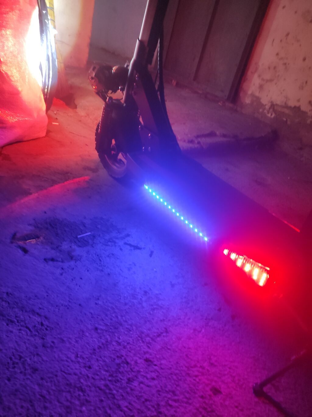 Yeni Elektrik samokat 12", 751 - 1000 Vt, 45 km/s, Ünvandan götürmə — Skuterlər, Bakı (2)