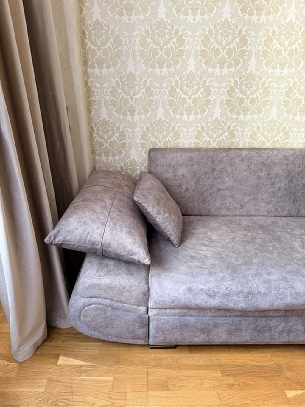 Qonaq otağı üçün müasir divan - Rəng: açıq-boz (kül rəngi), yumşaq — Divanlər, Bakı (3)