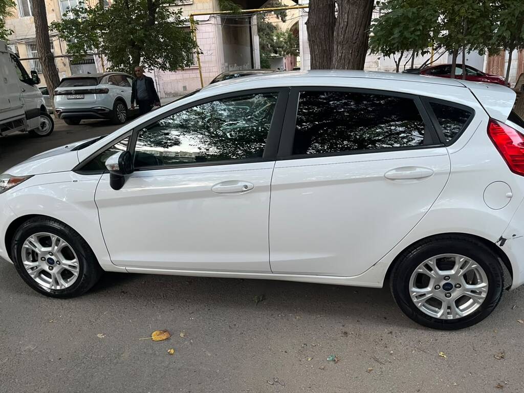 Ford Fiesta, 1.6 L, 2015 il, 208 433 km 99-DM-414 — Avtomobillər, Bakı (4)