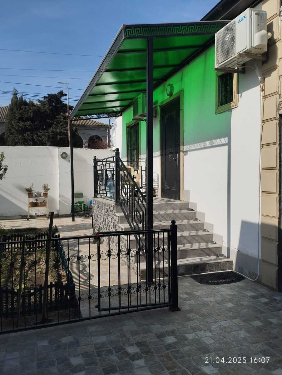 Satılır 4 otaqlı həyət evi/bağ evi 130 m² — Ev, villa, Bakı (2)