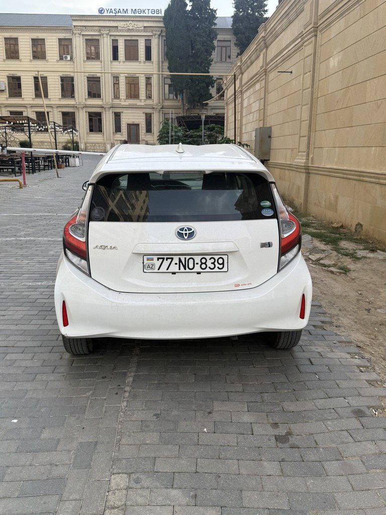 Toyota Aqua, 1.5 L, 0.87 kWh, 2019 il, 188 000 km 77-NO-839 — Avtomobillər, Bakı (3)