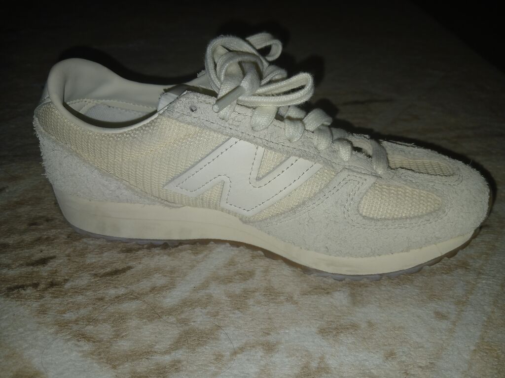 Bej rəngli New balance U471 istifade Olunmayıb — Krossovkalar, Bakı