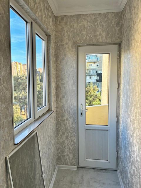 Satılır 2 otaqlı köhnə tikili 40 m² — Bakı