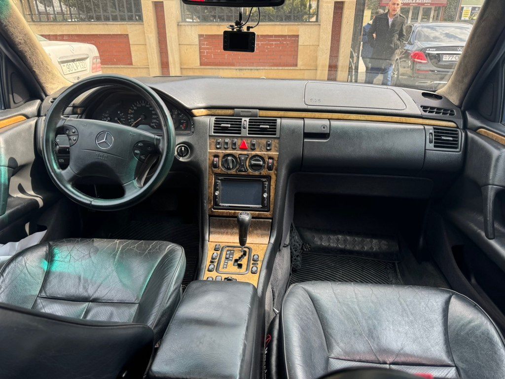 Mercedes E 240, 2.4 L, 1998 il, 384 512 km 90-TK-939 — Avtomobillər, Bakı (5)