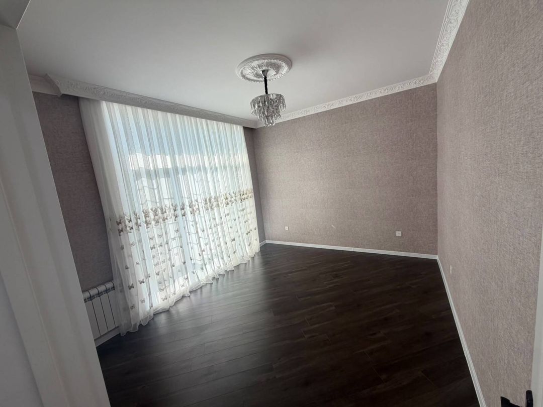 Satılır 6 otaqlı həyət evi/bağ evi 250 m² — Ev, villa, Bakı (12)