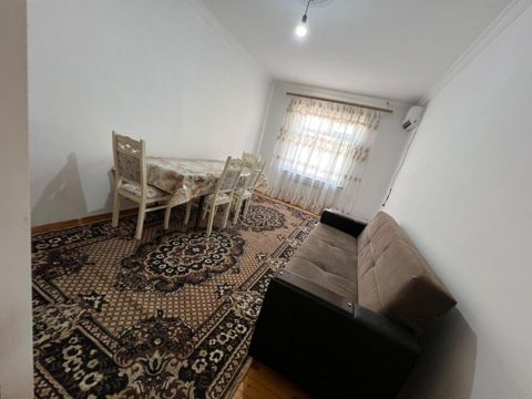 İcarəyə verilir 2 otaqlı köhnə tikili 60 m² — Bakı