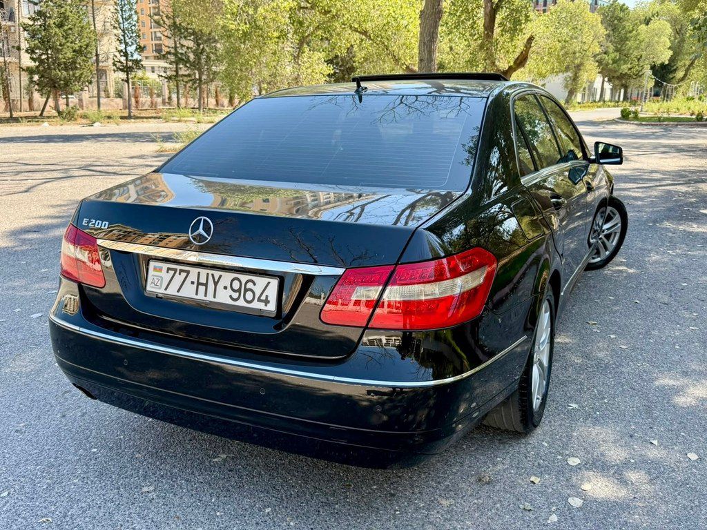 Mercedes E 200, 1.8 L, 2010 il, 230 000 km 77-HY-964 — Avtomobillər, Bakı (5)