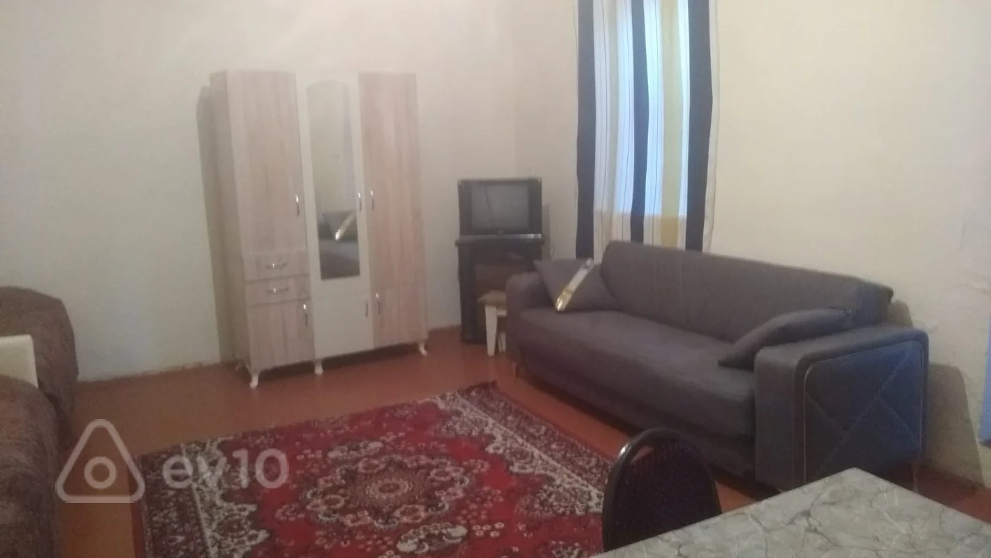 2 otaqlı həyət evi, 50 m², Bayıl — kirayə — Ev, villa, Bakı (3)