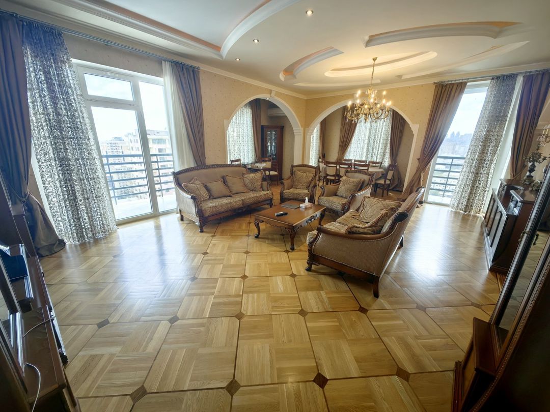 Satılır 4 otaqlı yeni tikili 194 m² — Mənzil, Bakı (4)