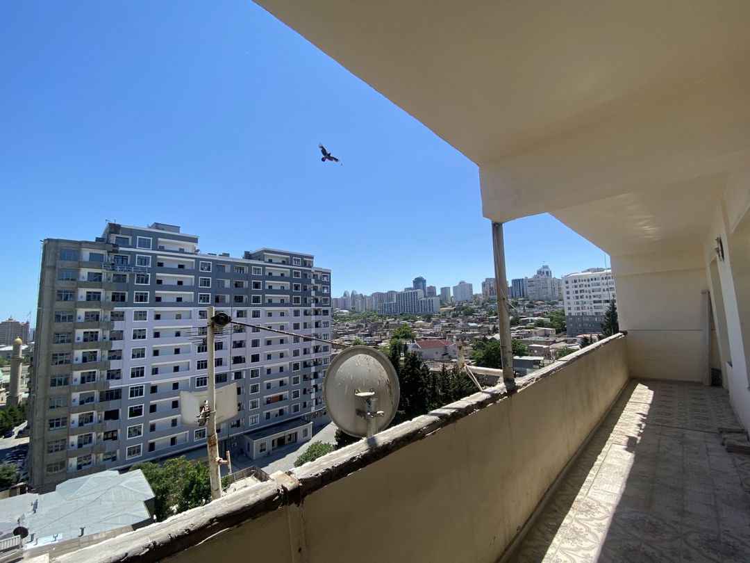 Satılır 5 otaqlı köhnə tikili 180 m² — Mənzil, Bakı (8)