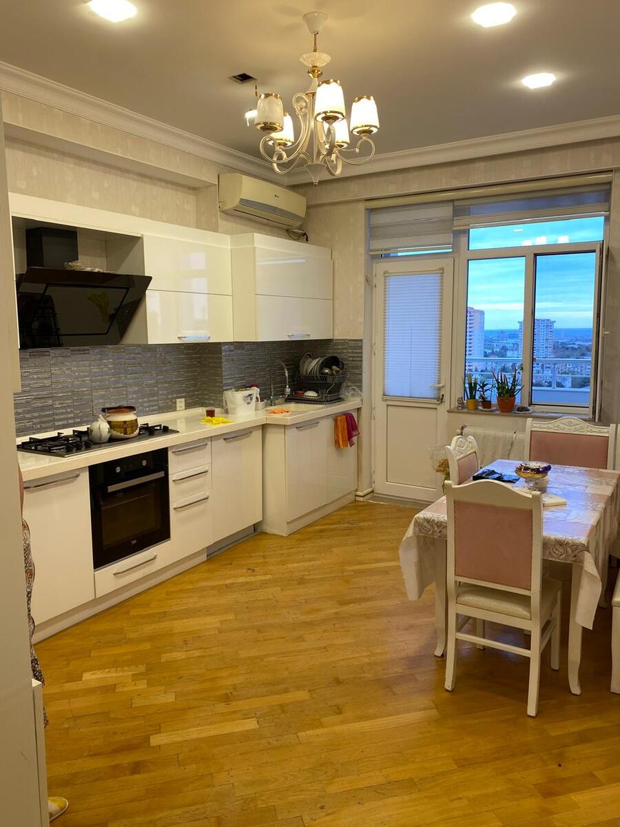 Satılır 3 otaqlı yeni tikili 150 m² — Mənzil, Bakı (4)