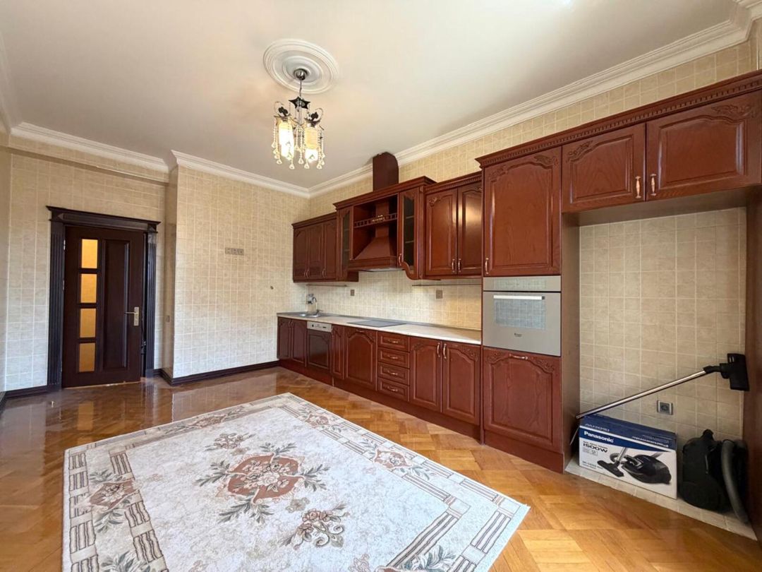 Satılır 4 otaqlı yeni tikili 208 m² — Mənzil, Bakı (7)