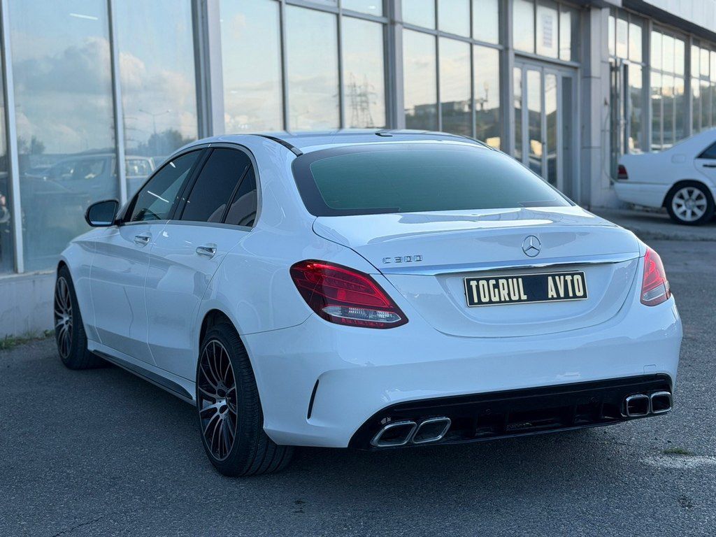 Mercedes C 300, 2.0 L, 2016 il, 205 000 km — Avtomobillər, Bakı (5)