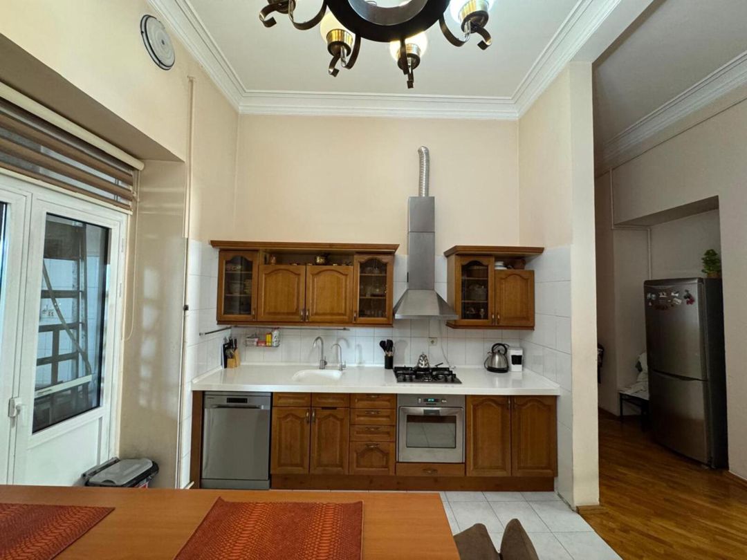 Satılır 4 otaqlı köhnə tikili 200 m² — Mənzil, Bakı (12)