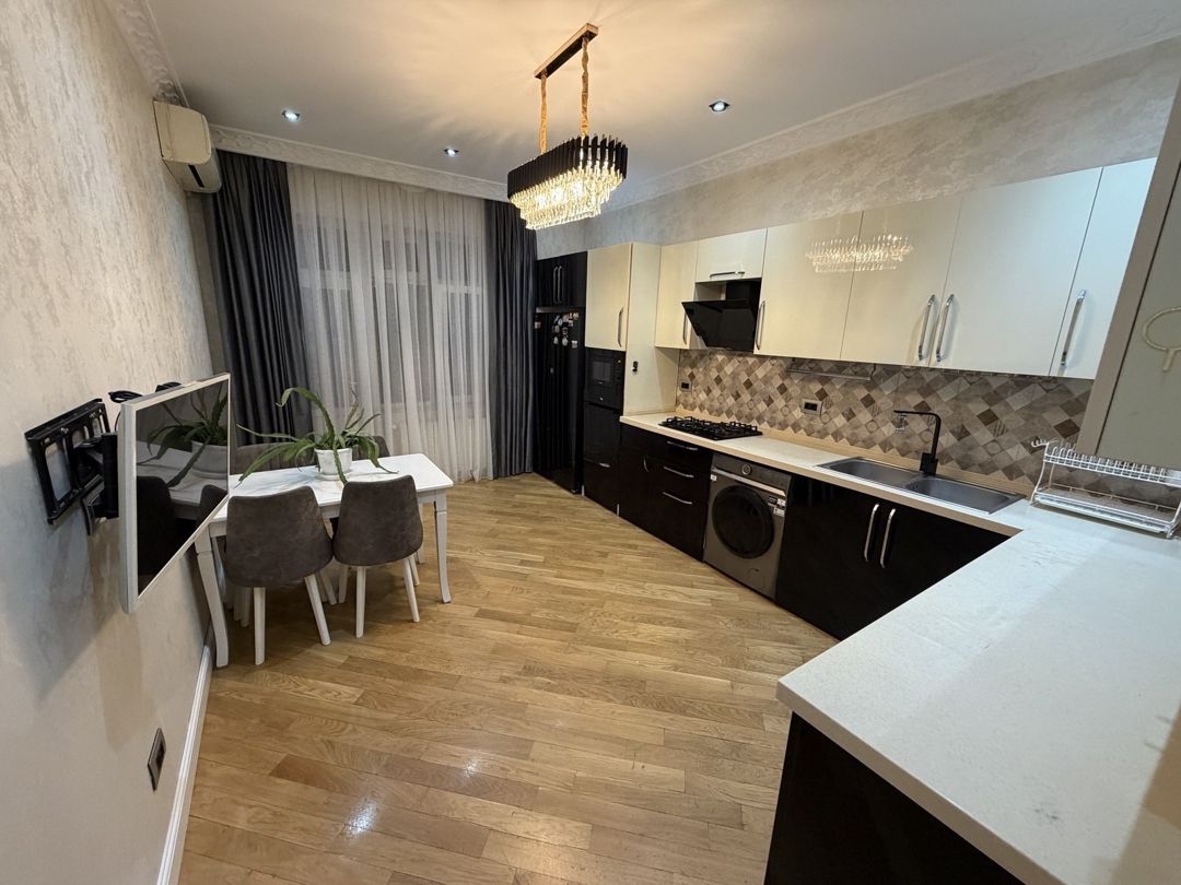 Satılır 3 otaqlı yeni tikili 141 m² — Mənzil, Bakı (11)
