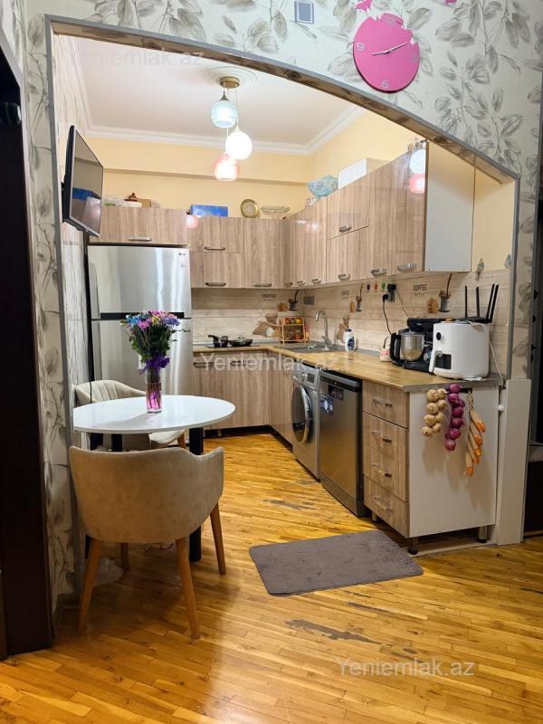 Satılır 3 otaqlı Bina evi menzil (Yeni tikili), 82 m², 5-ci mikrorayon — Mənzil, Sumqayıt (9)