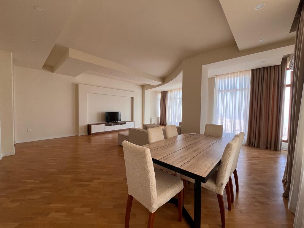 Satılır 6 otaqlı həyət evi/bağ evi 450 m² — Ev, villa, Bakı (5)