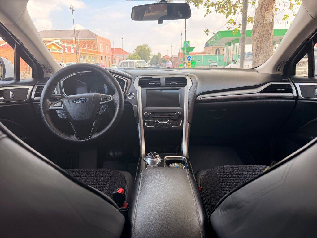 Ford Fusion (North America), 2.0 L, 7.6 kWh, 2017 il, 176 000 km 77-UX-067 — Avtomobillər, Gəncə (10)
