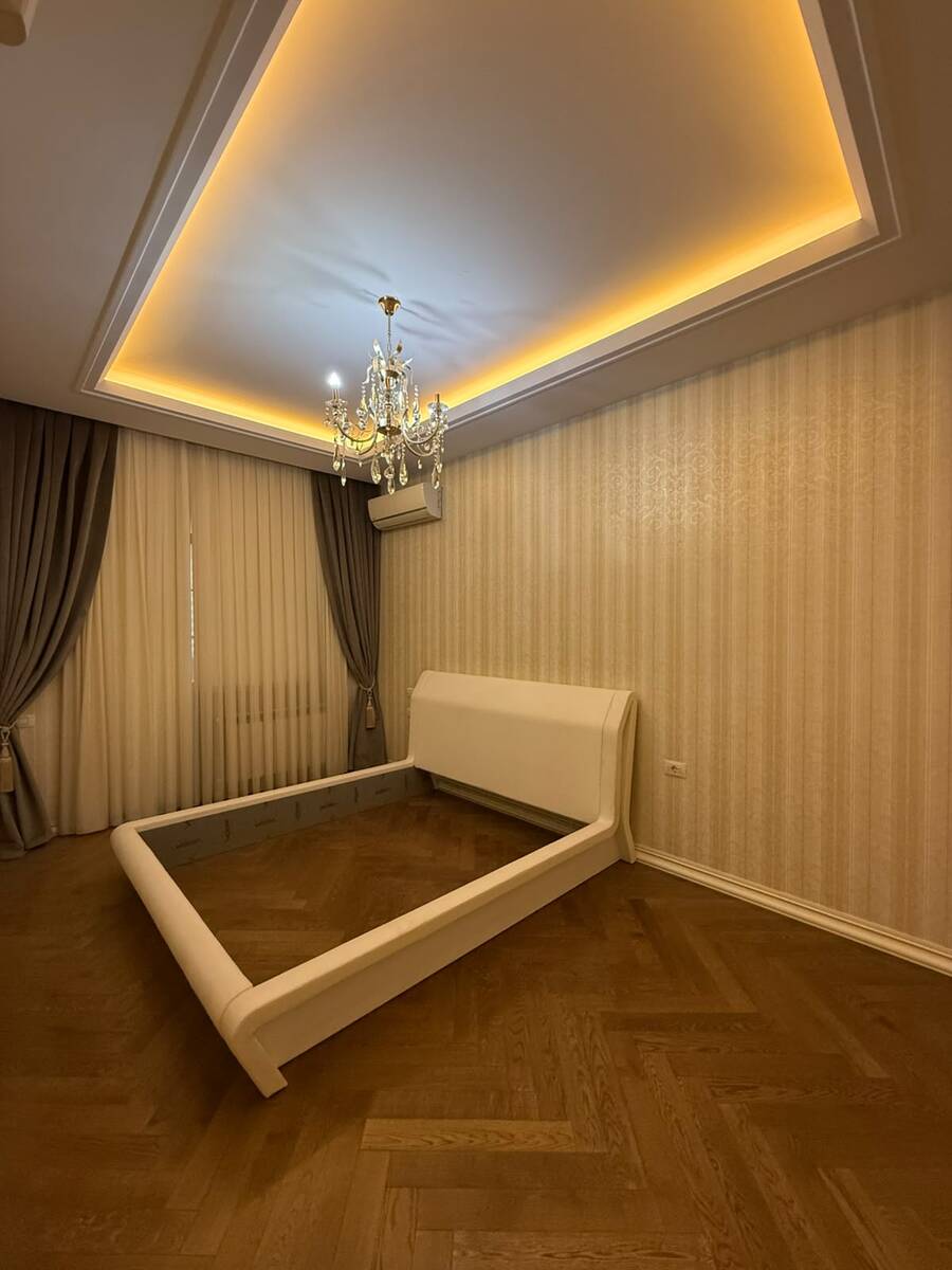 Satılır 4 otaqlı yeni tikili 205 m² — Mənzil, Bakı (12)