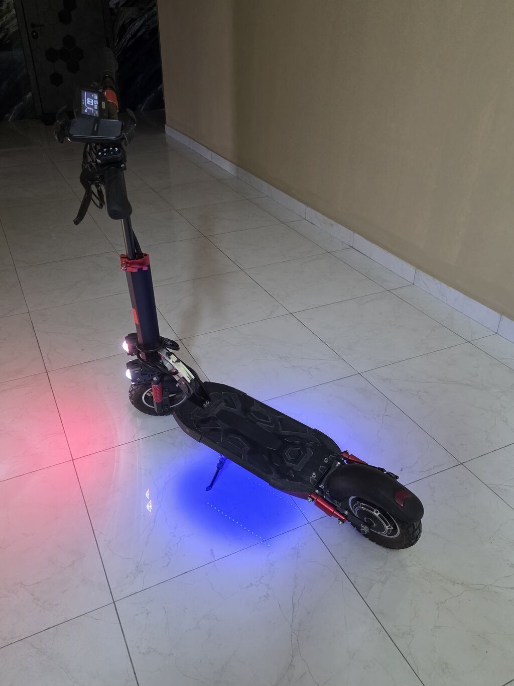 Scooter yaxsi Veziyete 1100 km surulub 35-45 km mesafe chargi catir — Skuterlər, Bakı (4)