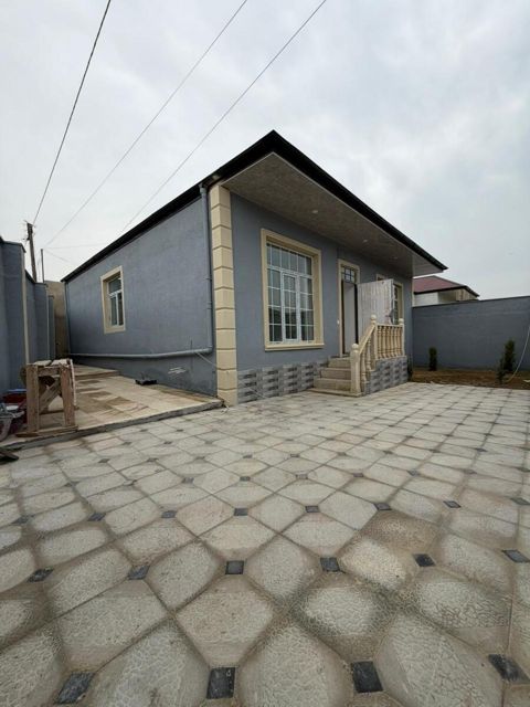 Satılır 4 otaqlı həyət evi/bağ evi 100 m² — Bakı