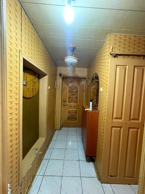 Satılır 1 otaqlı köhnə tikili 35 m² — Bakı