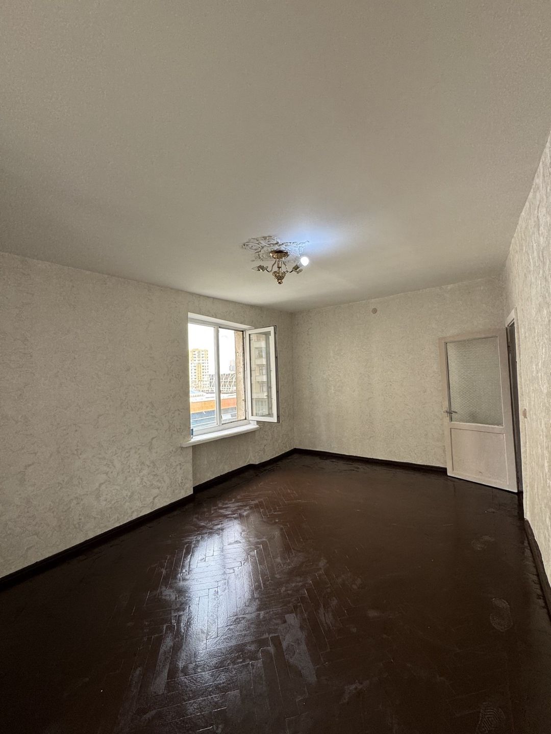 Satılır 1 otaqlı köhnə tikili 33 m² — Mənzil, Bakı (2)