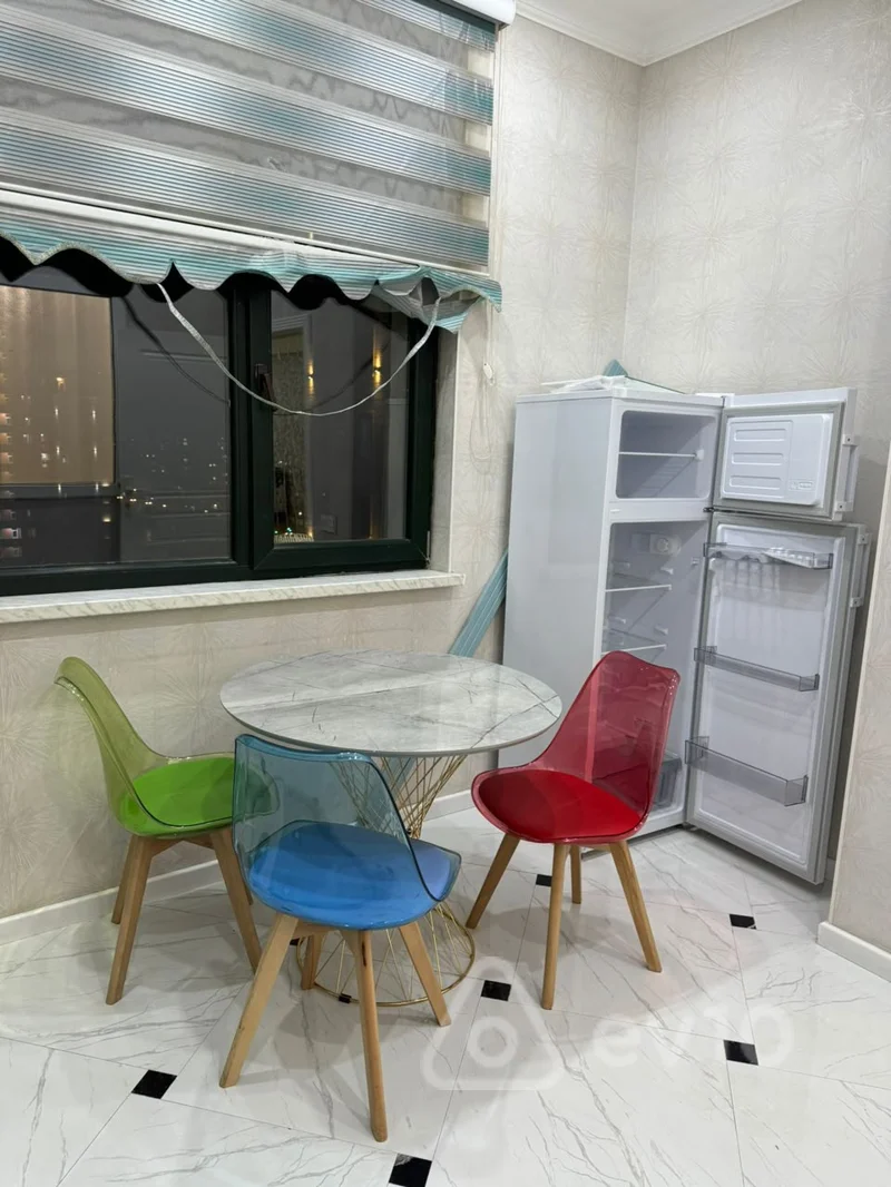 2 otaqlı mənzil, 70 m², Qarayev pr — kirayə — Mənzil, Bakı (11)