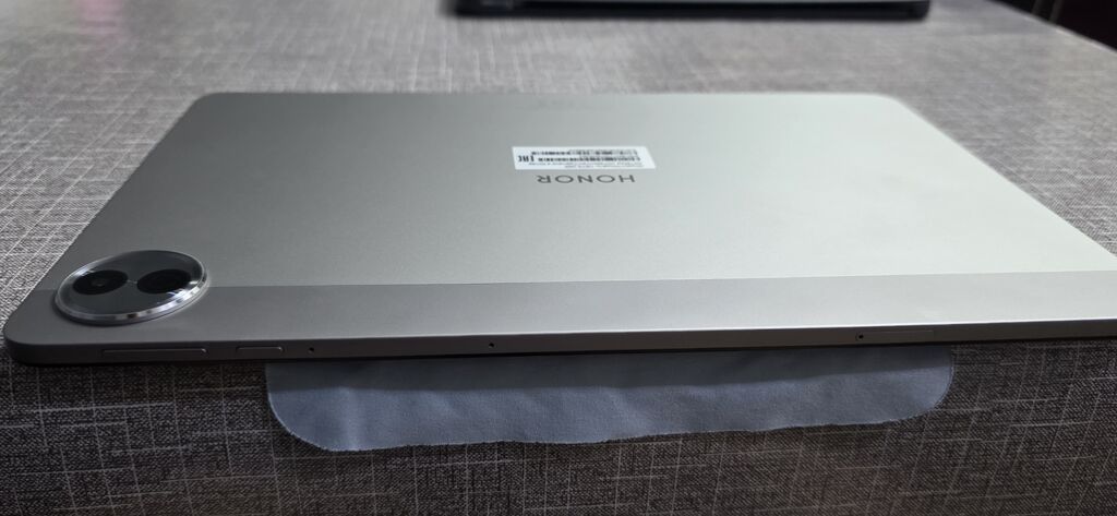 Honor Pad 10 planşeti + maqnitli klaviatura Xüsusiyyətlər (Texniki — Digər planşetlər, Bakı (5)