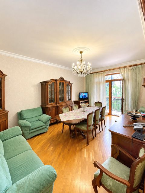İcarəyə verilir 3 otaqlı köhnə tikili 80 m² — Bakı