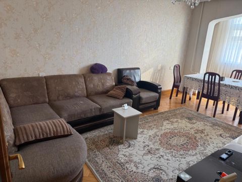 İcarəyə verilir 2 otaqlı köhnə tikili 55 m² — Bakı