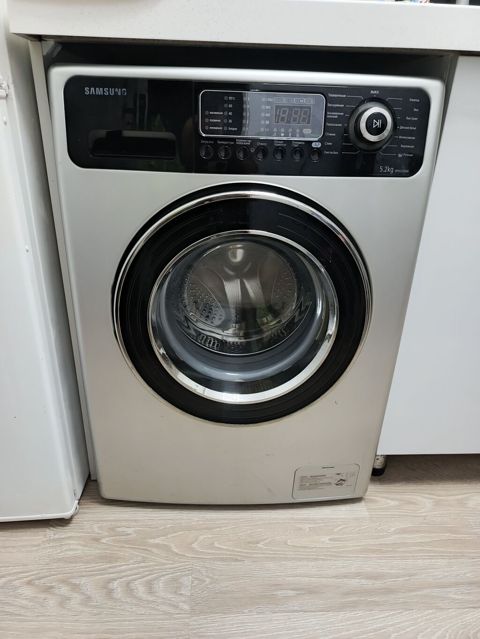 Original Samsung paltaryuyan maşin satiram. Dunen islediyi yerde — Bakı