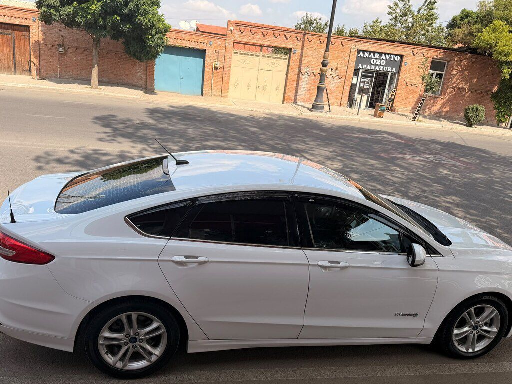 Ford Fusion (North America), 2.0 L, 7.6 kWh, 2017 il, 176 000 km 77-UX-067 — Avtomobillər, Gəncə (6)