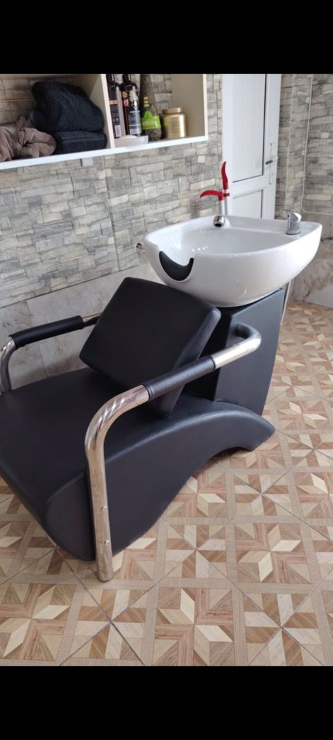 Salon sac moykasi 400azn Bine qes 6585 leli — Bakı