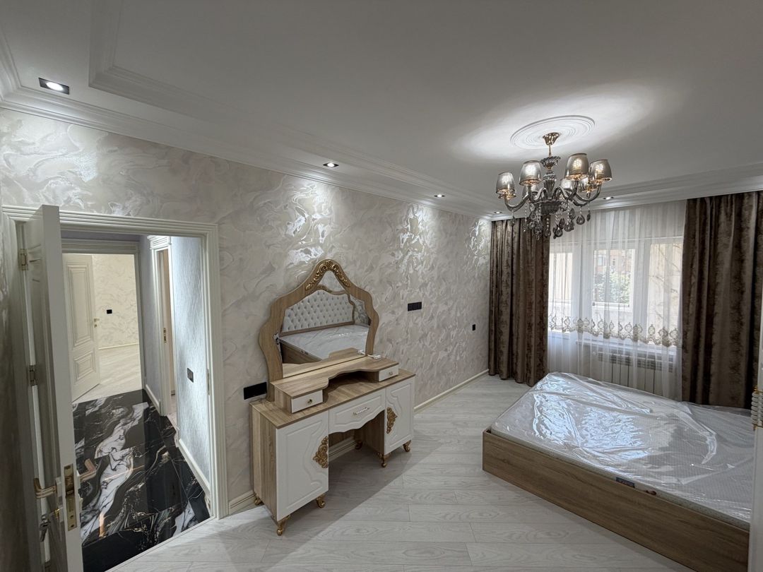 Satılır 4 otaqlı köhnə tikili 110 m² — Mənzil, Bakı (11)