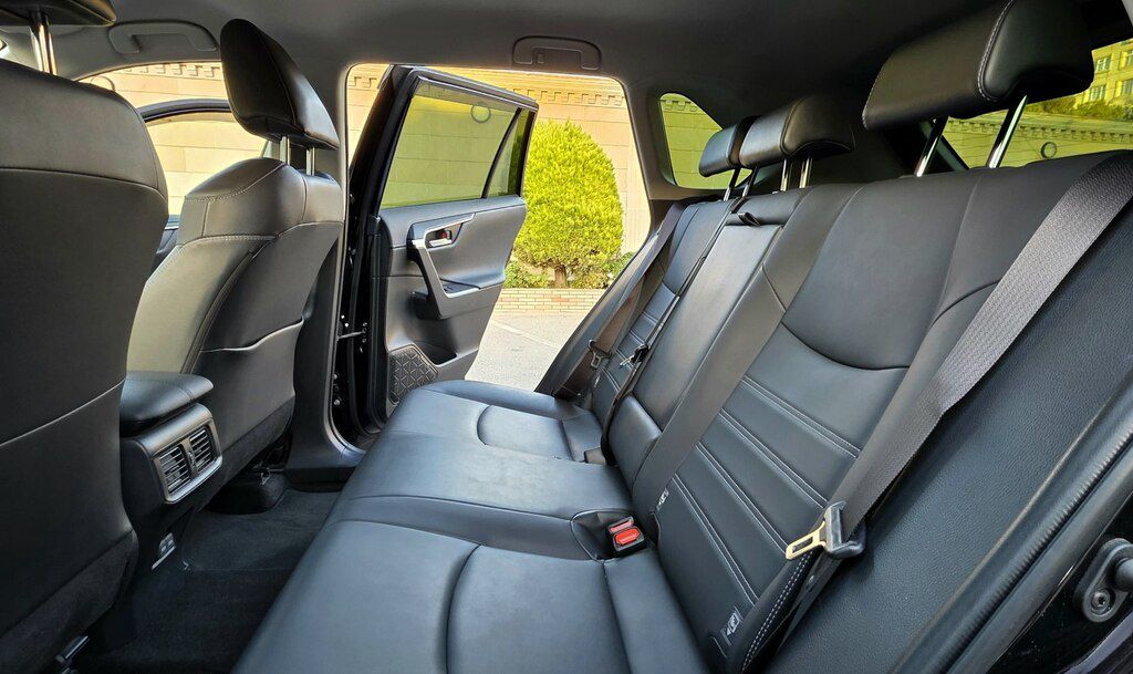 Toyota RAV4, 2.0 L, 2022 il, 34 900 km — Avtomobillər, Bakı (10)